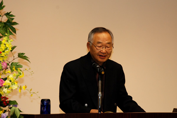 ご講演をいただいた 前 木曽町町 田中勝已 氏。