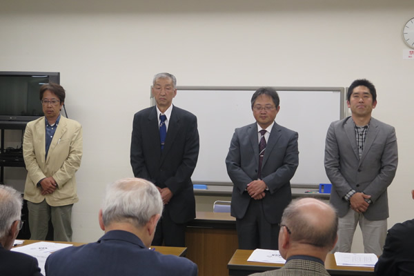 選出された新役員の方々